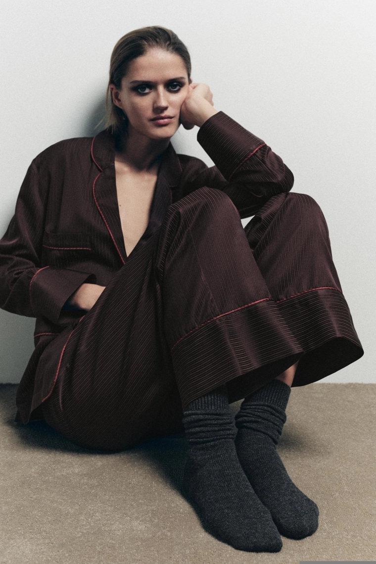 Высокие шерстяные носки