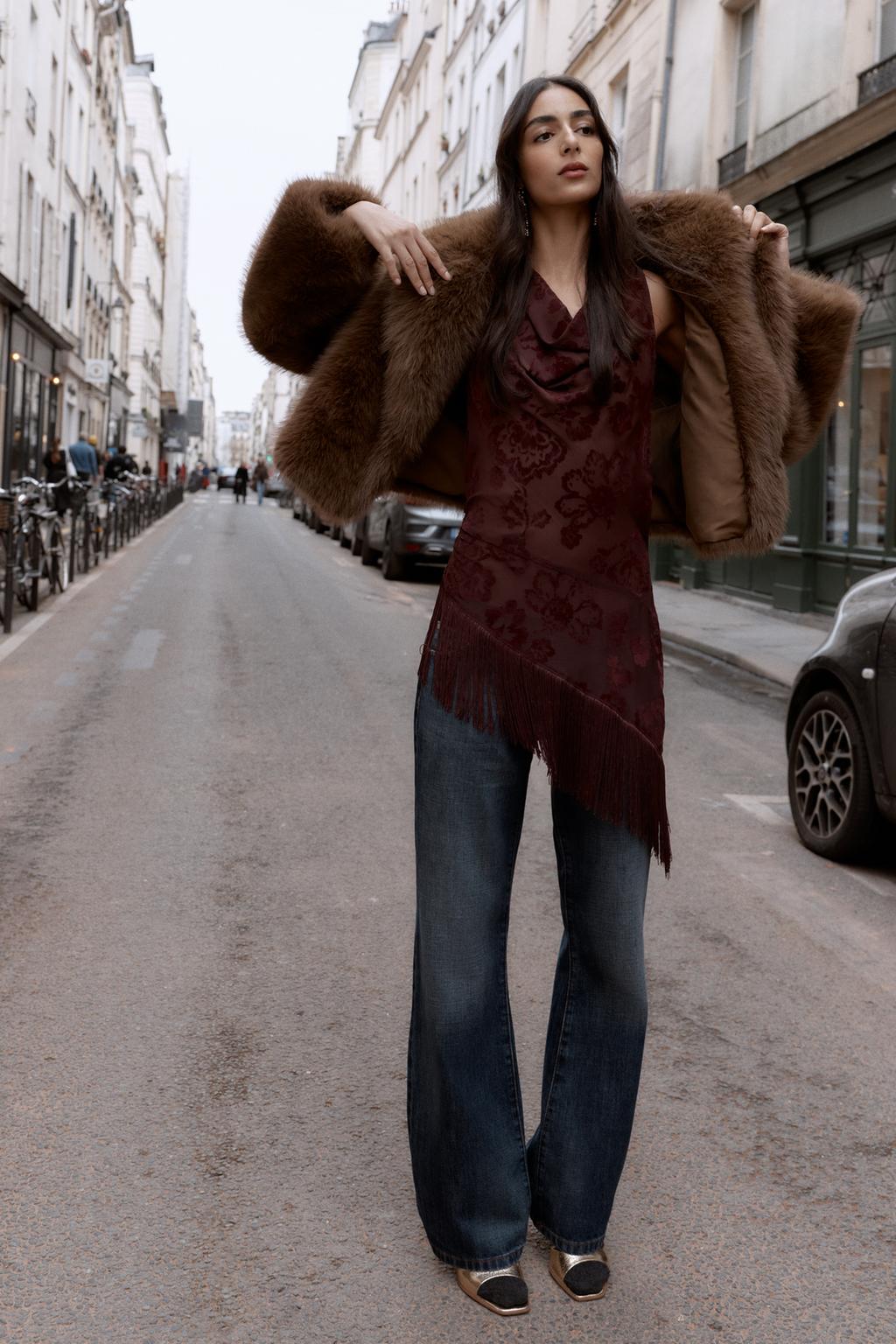 ТОП АСИММЕТРИЧНОГО КРОЯ С БАХРОМОЙ ДЕВОРЕ