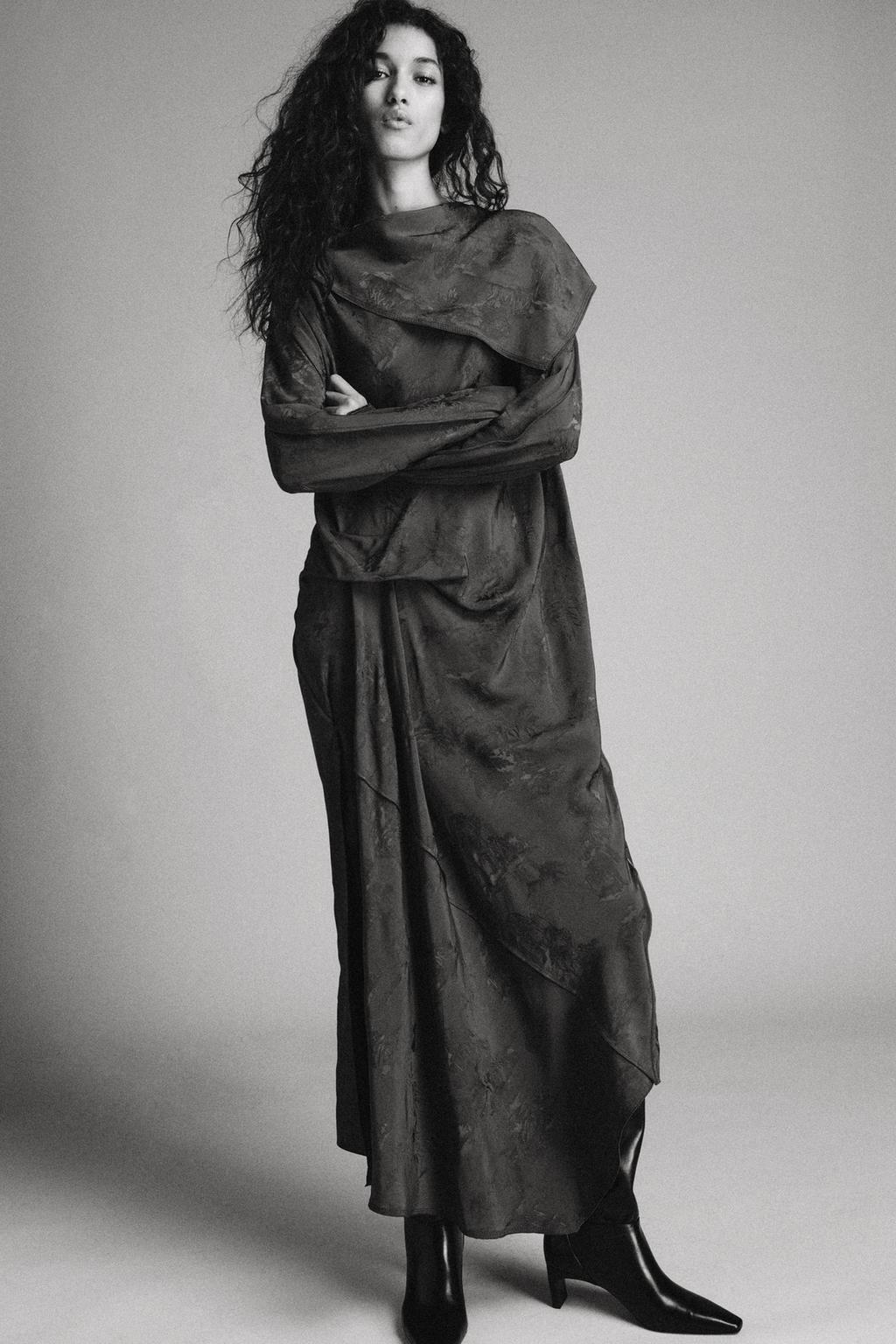 ЖАККАРДОВОЕ ПЛАТЬЕ С БАНДАНОЙ — ZW COLLECTION