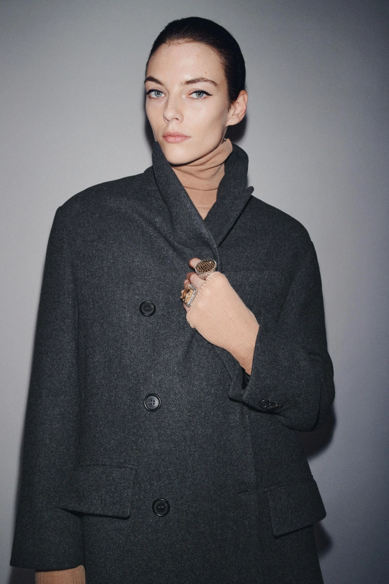 Длинное необработанное пальто коллекции zw