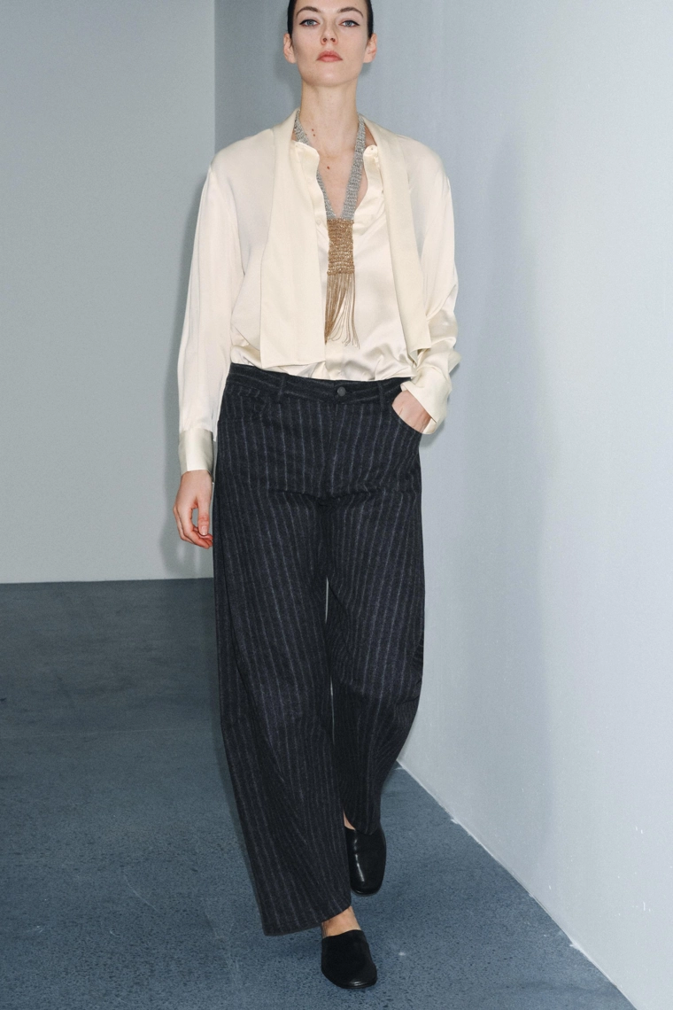 Брюки-бананы в полоску коллекции zw