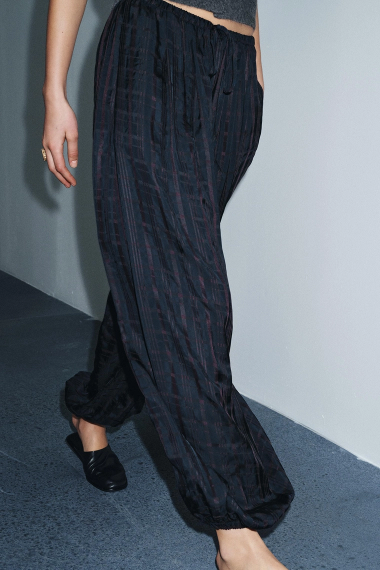 Брюки-шаровары в клетку коллекции zw