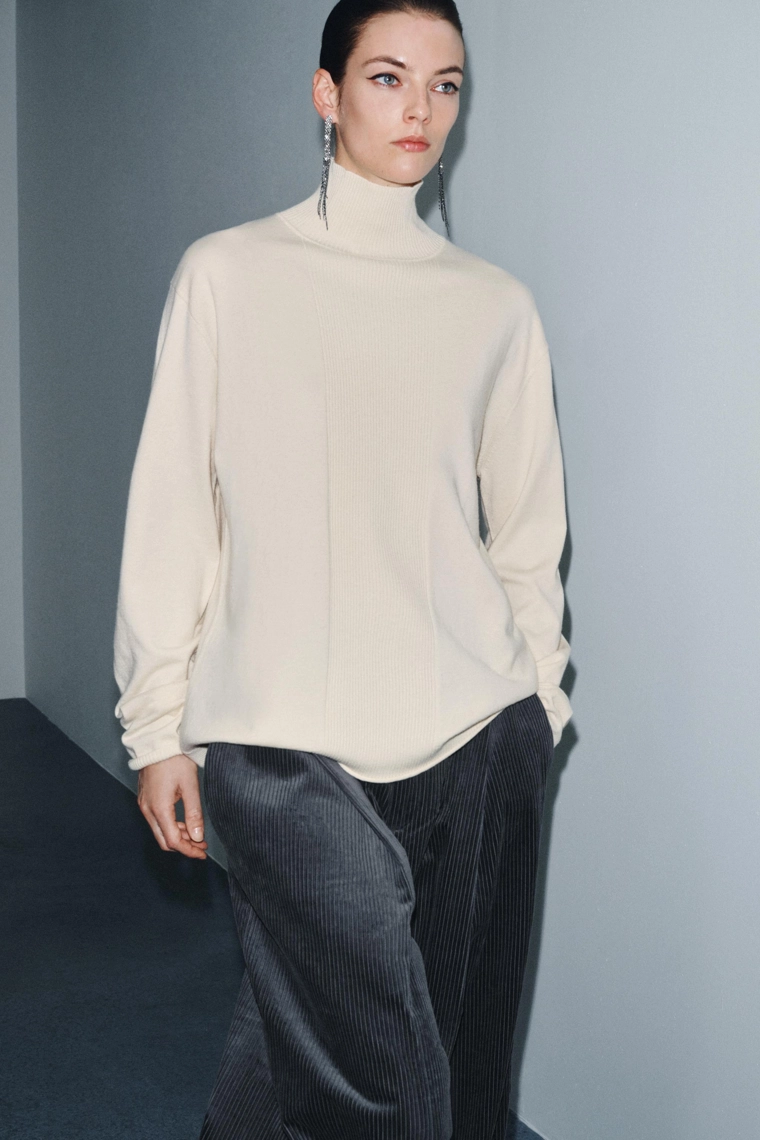 Джемпер с крупной вязкой