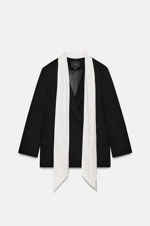 Блейзер с контрастным платком- Заказать в России