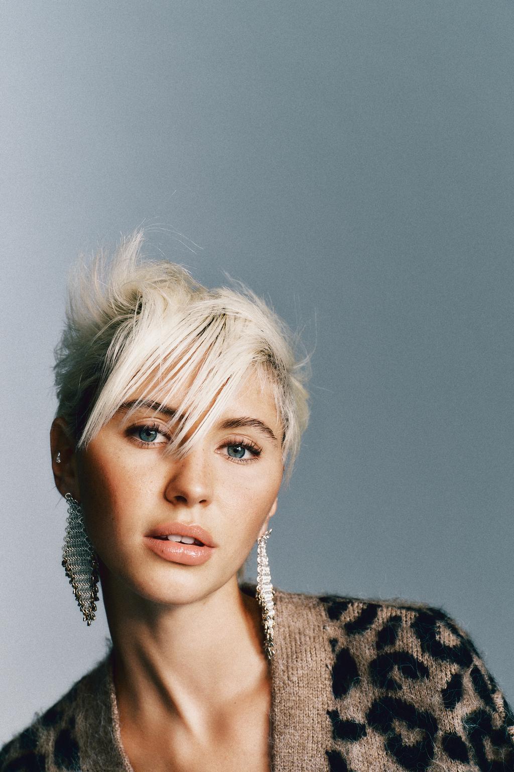 ЖАККАРДОВЫЙ КАРДИГАН ОВЕРСАЙЗ С АНИМАЛИСТИЧЕСКИМ ПРИНТОМ