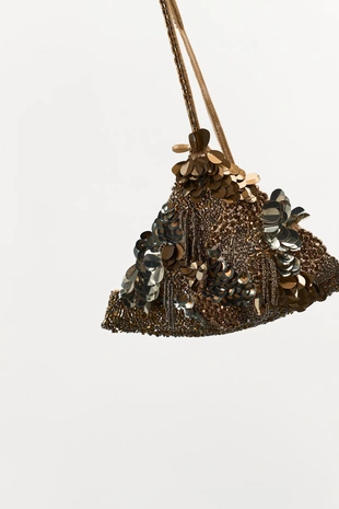 Бюстгальтер с бусинами и пайетками- Заказать в России