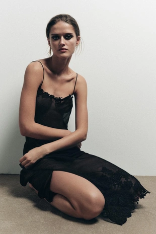 Топ из крепа с вышивкой- Заказать в России