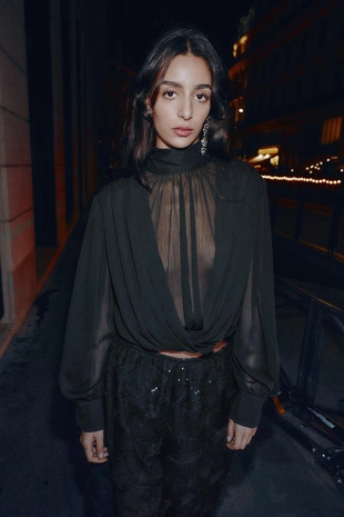 Полупрозрачный топ с драпированными рукавами-баллонами- Заказать в России