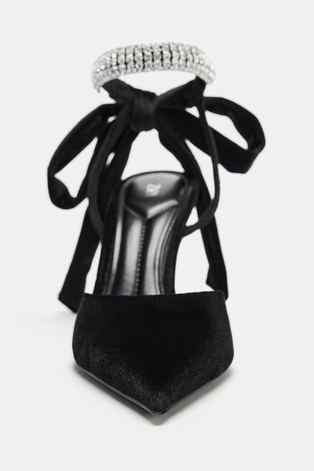 ТУФЛИ-МЮЛИ СО СТРАЗАМИ