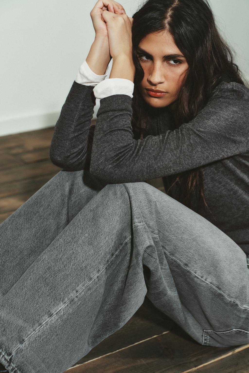 ДЖИНСЫ TRF СО СРЕДНЕЙ ПОСАДКОЙ И ОТВОРОТОМ НА ПОЯСЕ