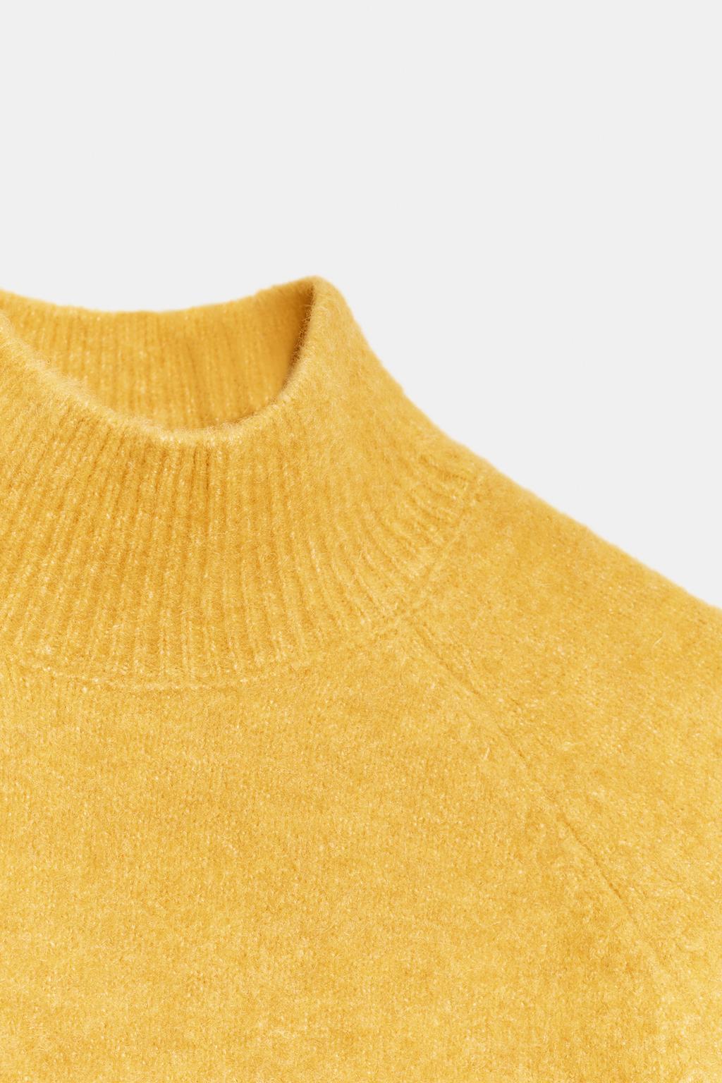 СВИТЕР ИЗ МЯГКОГО ТРИКОТАЖА С КОРОТКИМИ РУКАВАМИ