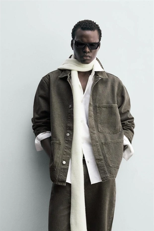 Джинсовая куртка с карманами- Заказать в России