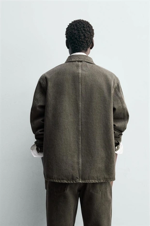 Джинсовая куртка с карманами- Заказать в России