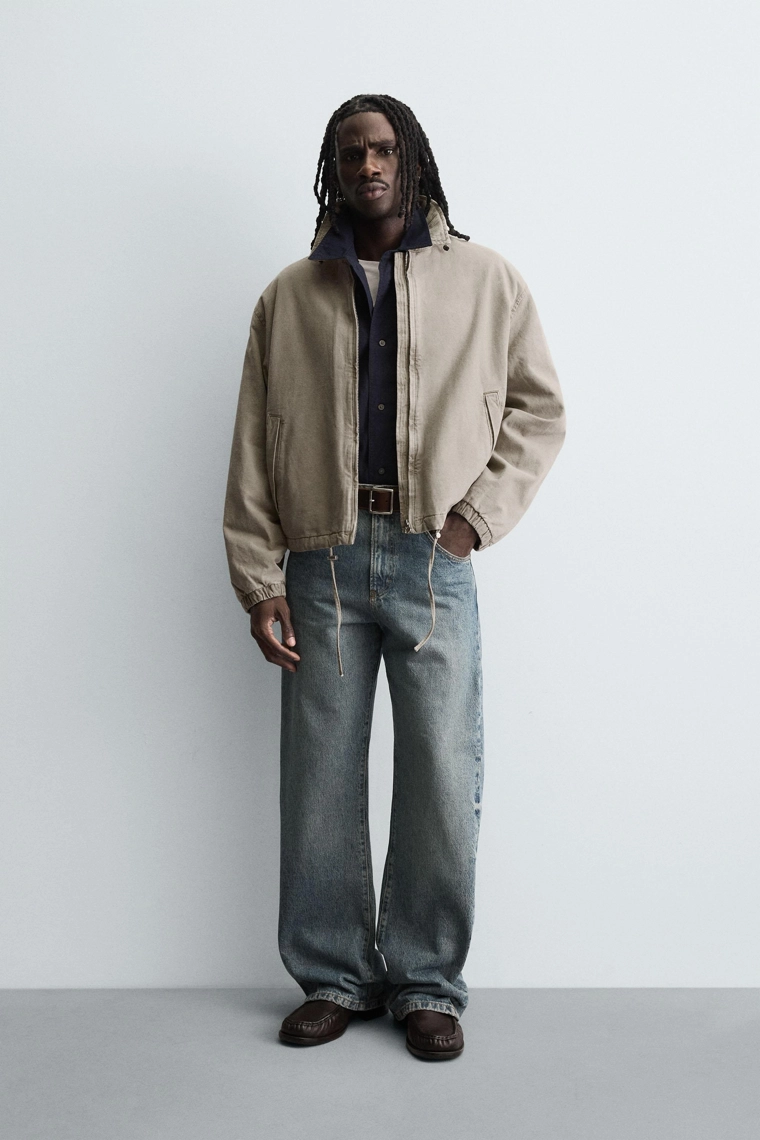 Утепленная куртка с контрастным воротником