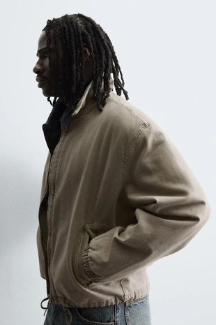 Стеганая куртка с комбинированным воротником- Заказать в России