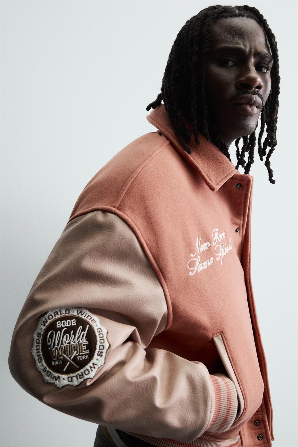 УТЕПЛЕННЫЙ БОМБЕР С НАШИВКАМИ