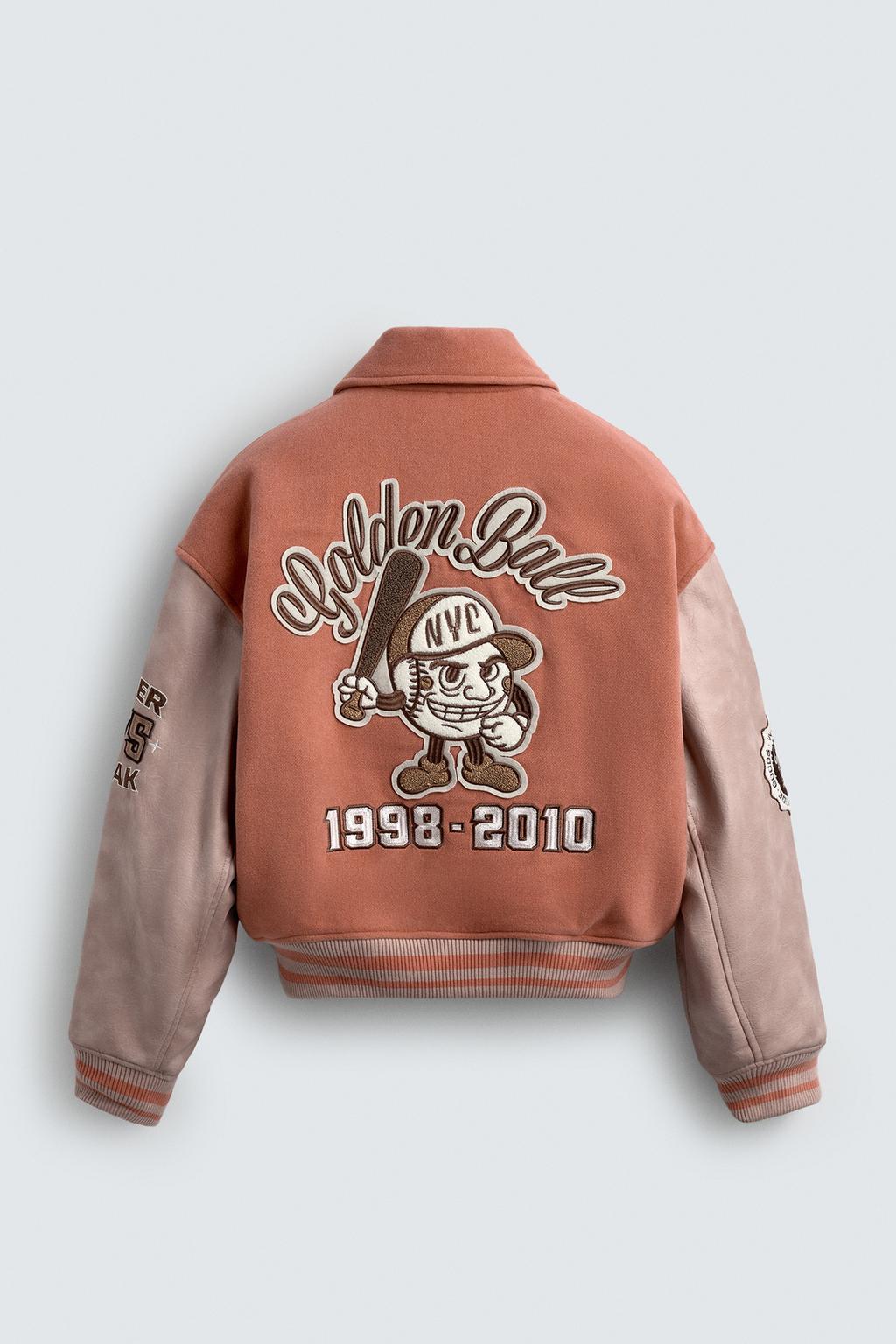 УТЕПЛЕННЫЙ БОМБЕР С НАШИВКАМИ