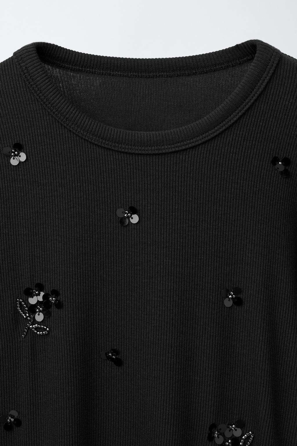 ФУТБОЛКА В РУБЧИК С ПАЙЕТКАМИ