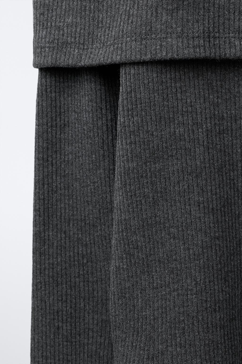 ФУТБОЛКА В РУБЧИК С ПРЯЖКАМИ