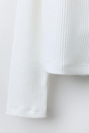 Футболка в рубчик с пряжками- Заказать в России