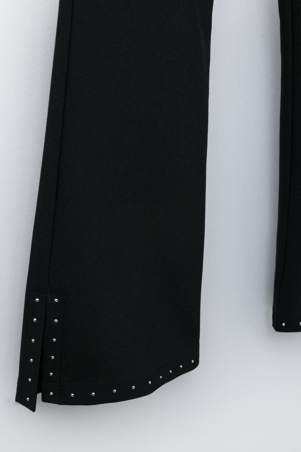 БРЮКИ FLARE С ЗАКЛЕПКАМИ