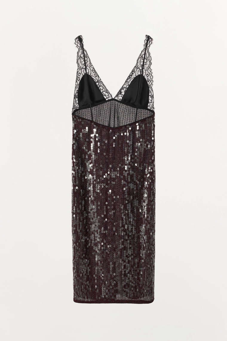 Платье-миди с контрастными пайетками и кружевом