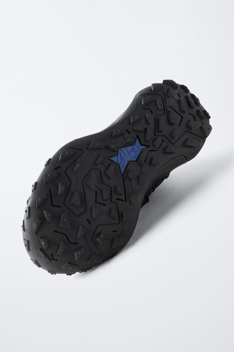 Стеганые водонепроницаемые снегоботинки