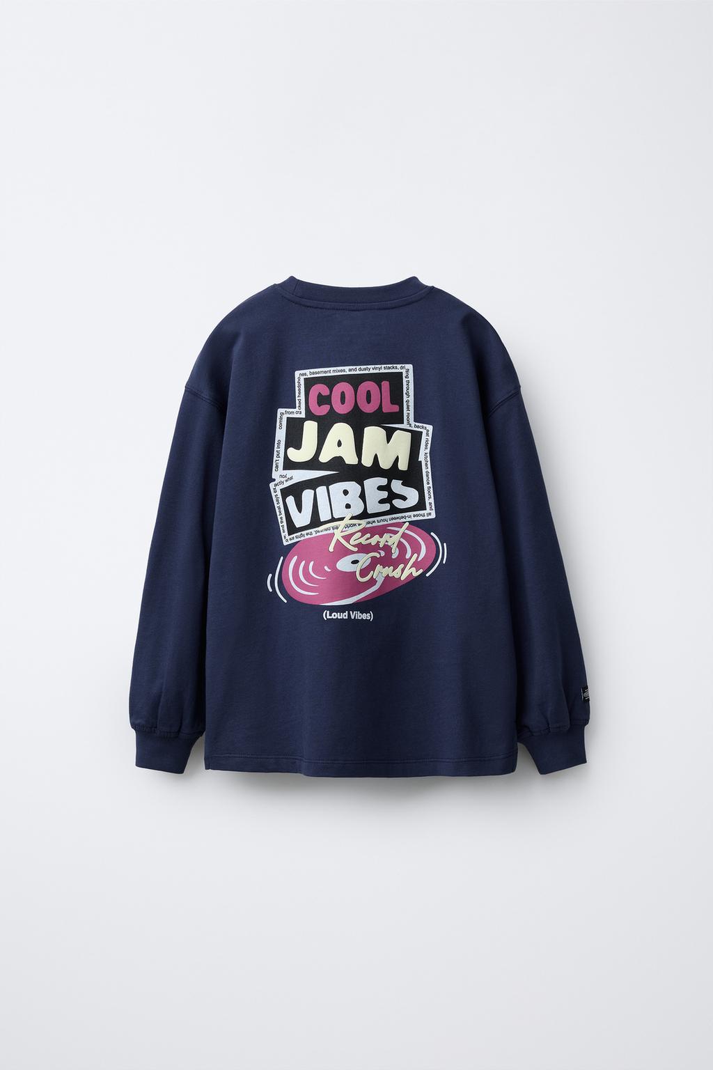 ФУТБОЛКА С РЕЛЬЕФНЫМ ПРИНТОМ