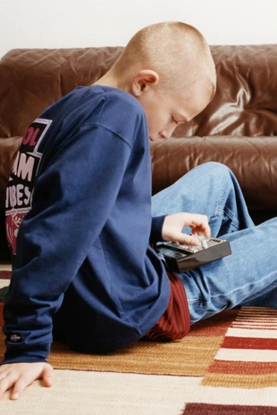 Футболка с рельефным принтом- Заказать в России