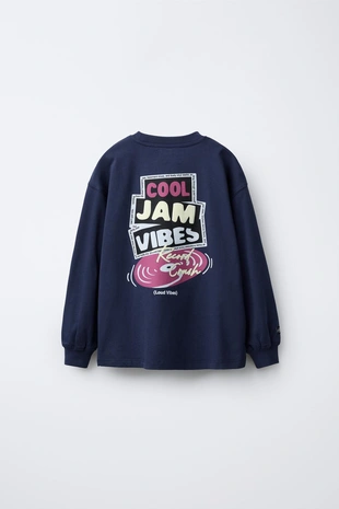 Футболка с рельефным принтом- Заказать в России