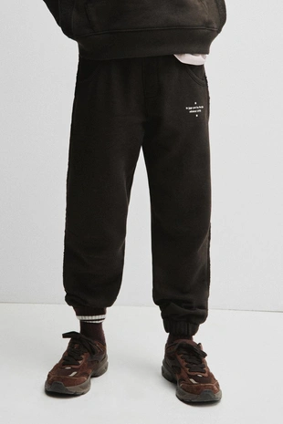 Комбинированные брюки-джоггеры из мягкой ткани- Заказать в России