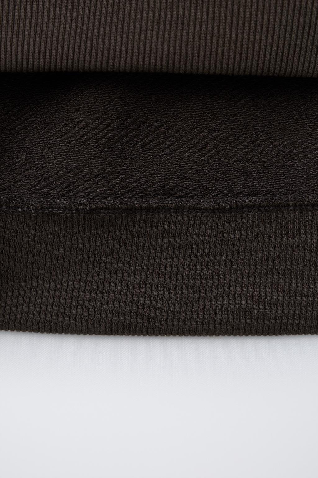 КОМБИНИРОВАННАЯ ХУДИ С КАПЮШОНОМ