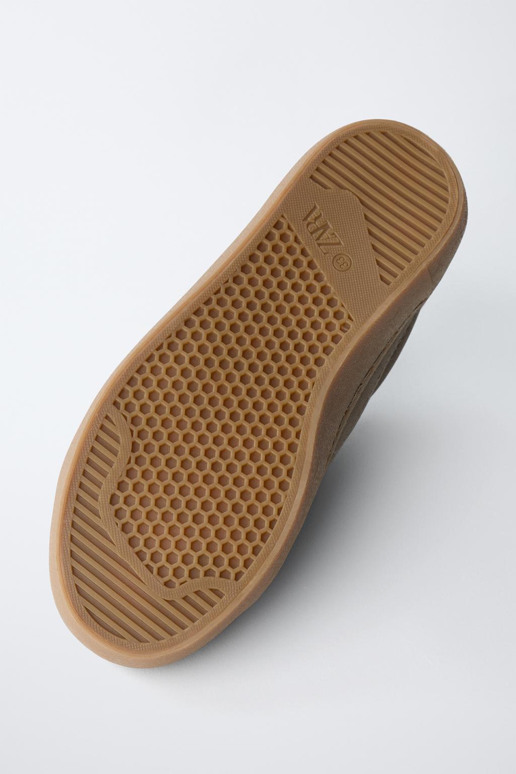 МИНИМАЛИСТИЧНЫЕ КЕДЫ