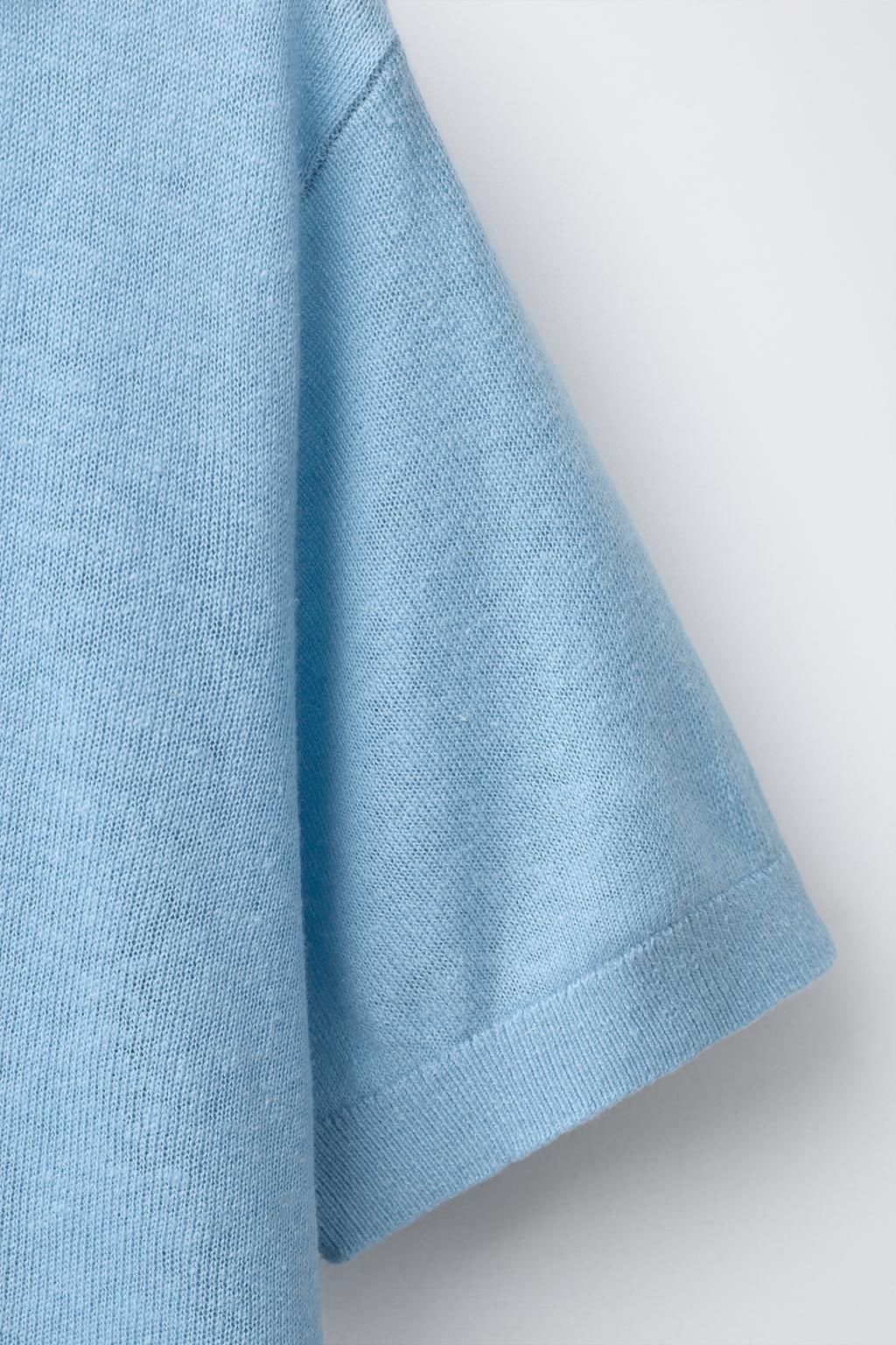 ОДНОТОННОЕ ПОЛО ИЗ ЛЬНА И ХЛОПКА