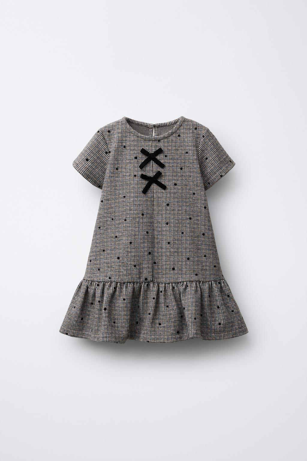 ПЛАТЬЕ ИЗ ТКАНИ «ГУСИНАЯ ЛАПКА» С БАРХАТНЫМИ БАНТАМИ