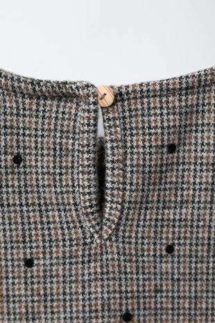 Платье из ткани «гусиная лапка» с бархатными бантами- Заказать в России