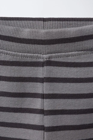 Набор из двух легинсов: с принтом и однотонные- Заказать в России