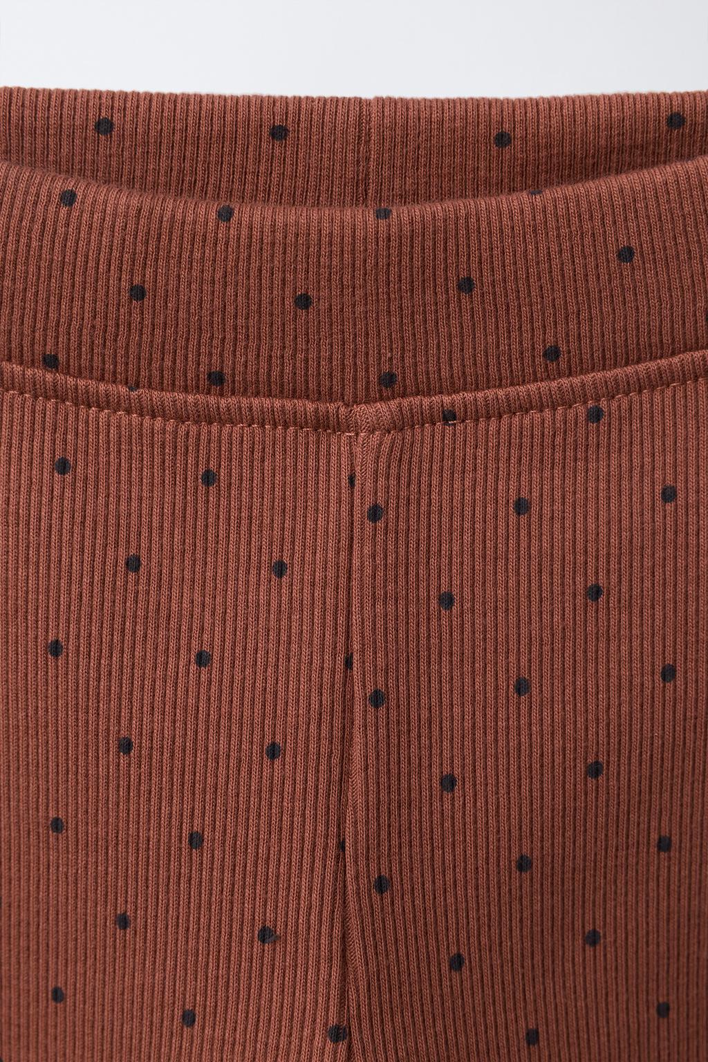 НАБОР ИЗ ДВУХ ЛЕГИНСОВ С ПРИНТОМ И ОДНОТОННЫХ