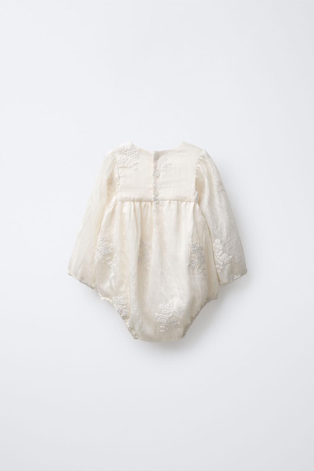 КОМБИНЕЗОН С ВЫШИВКОЙ «ЦВЕТЫ»