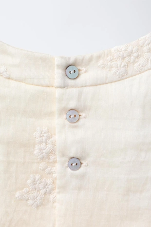 Платье с вышитыми цветами- Заказать в России