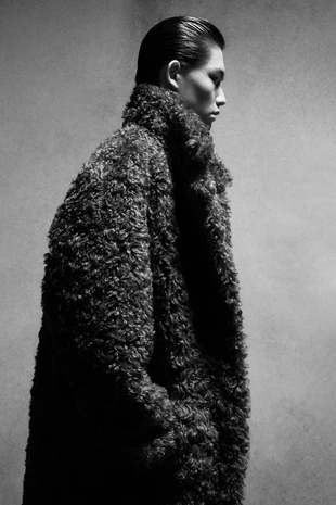 Пальто из кожи LUDOVIC DE SAINT SERNIN X ZARA- Заказать в России