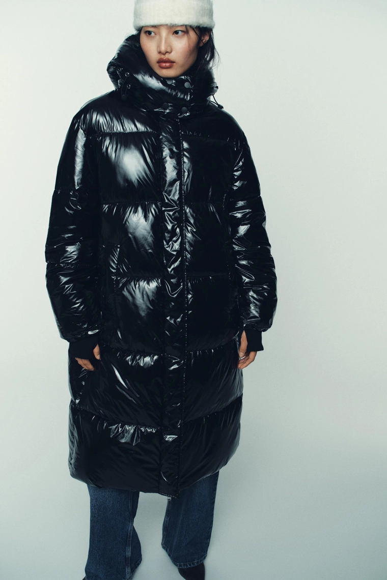 Длинный блестящий анорак