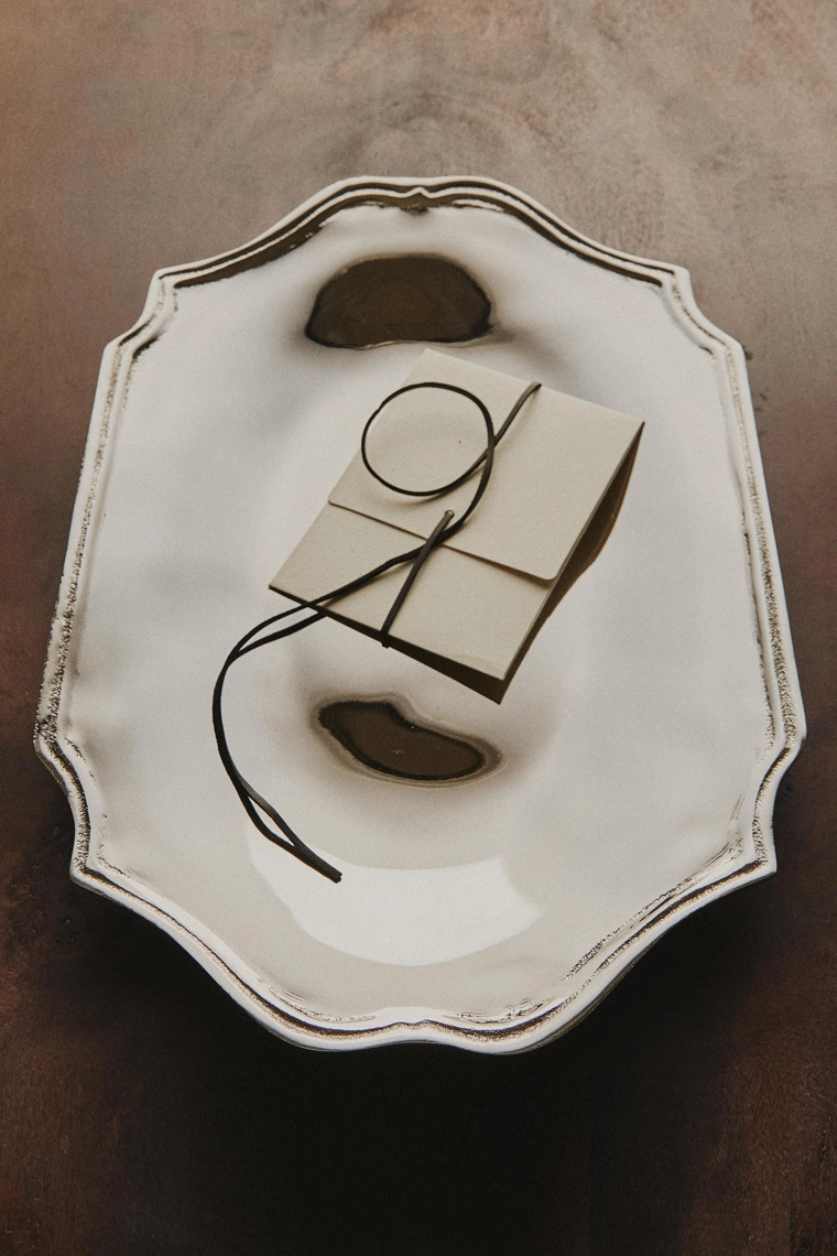 Декоративный стальной поднос