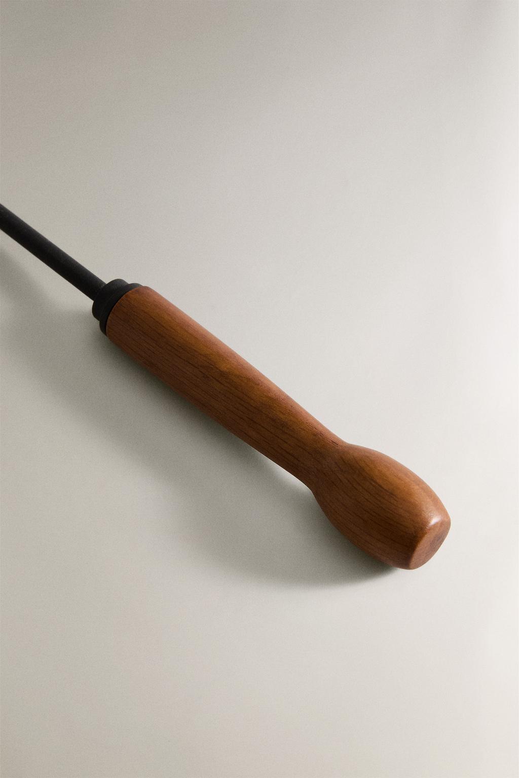 Кованая кочерга для камина