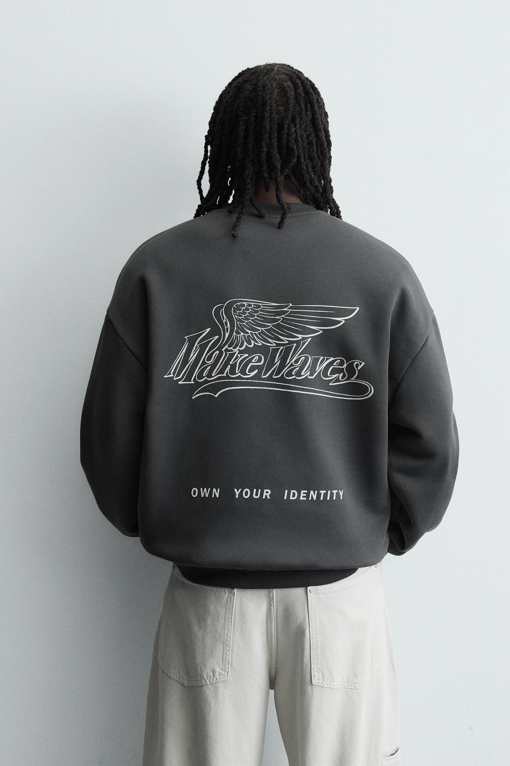 ТОЛСТОВКА С КОМБИНИРОВАННЫМ ПРИНТОМ