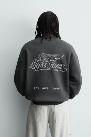 Толстовка с комбинированным принтом- Заказать в России