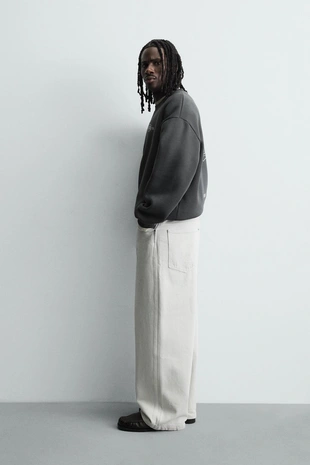 Толстовка с комбинированным принтом- Заказать в России