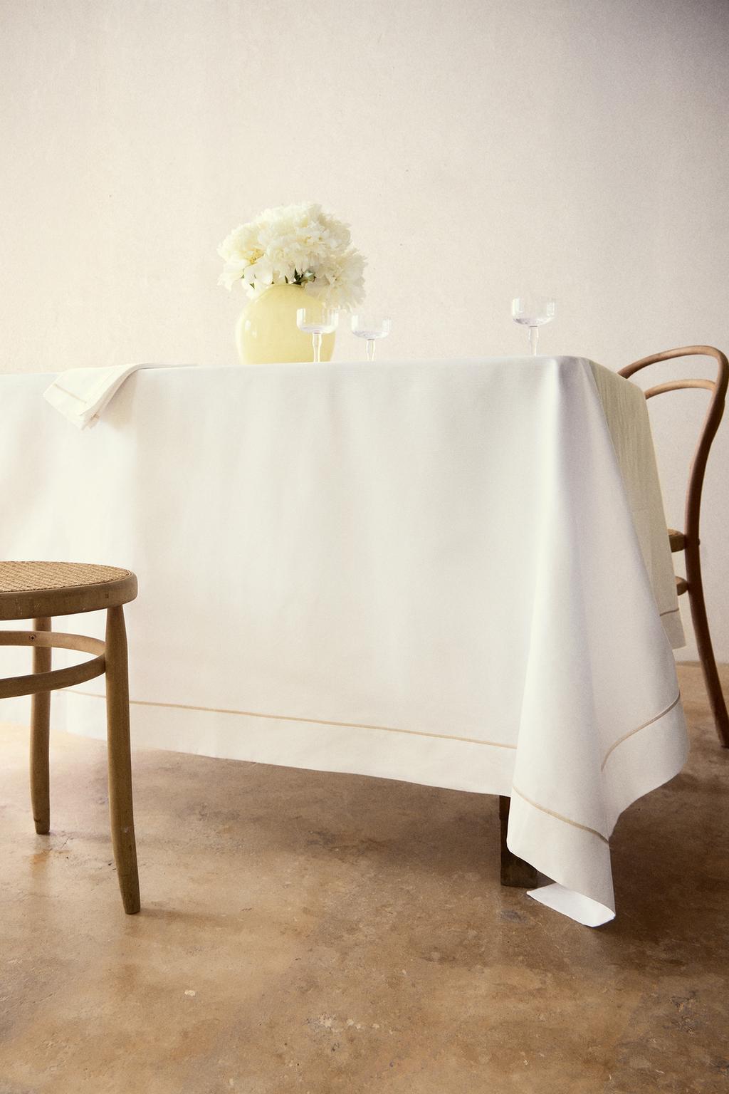 Полосатый столовый скатерть с отделкой из джаккарда