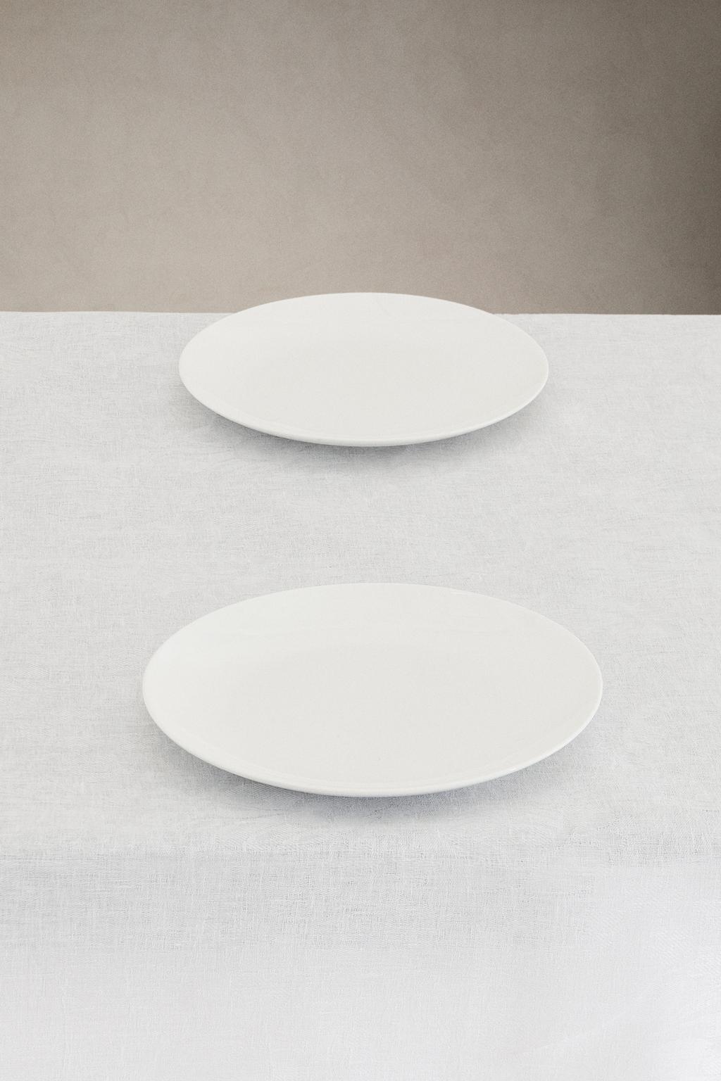 Скатерть из льна с жаккардовым узором и кружевным краем