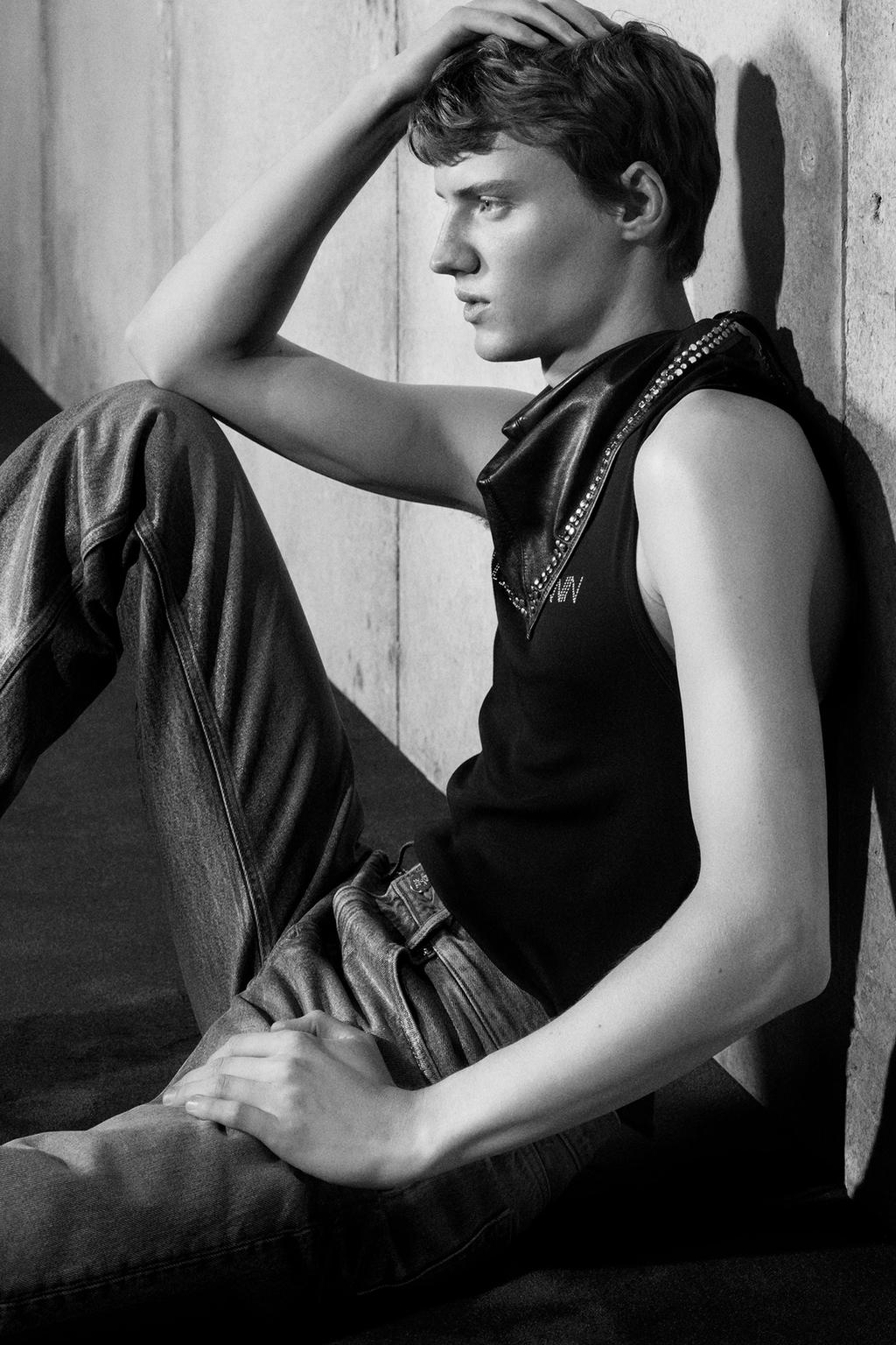 Футболка-топ с логотипом rhinestone ludovic de saint sernin x zara